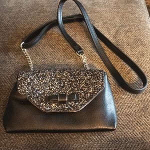 Crossbody purse